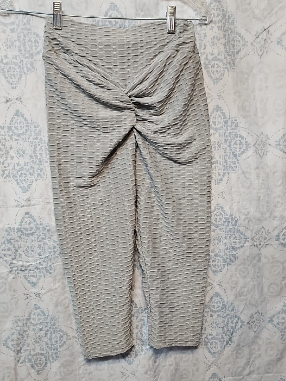 Textured High-Waist Leggings in Light Gray - Picture 4 of 6
